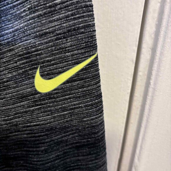 Nike Ladies Golf Tour Performance Dri-Fit Full Zip Jacket Med - Picture 4 of 6